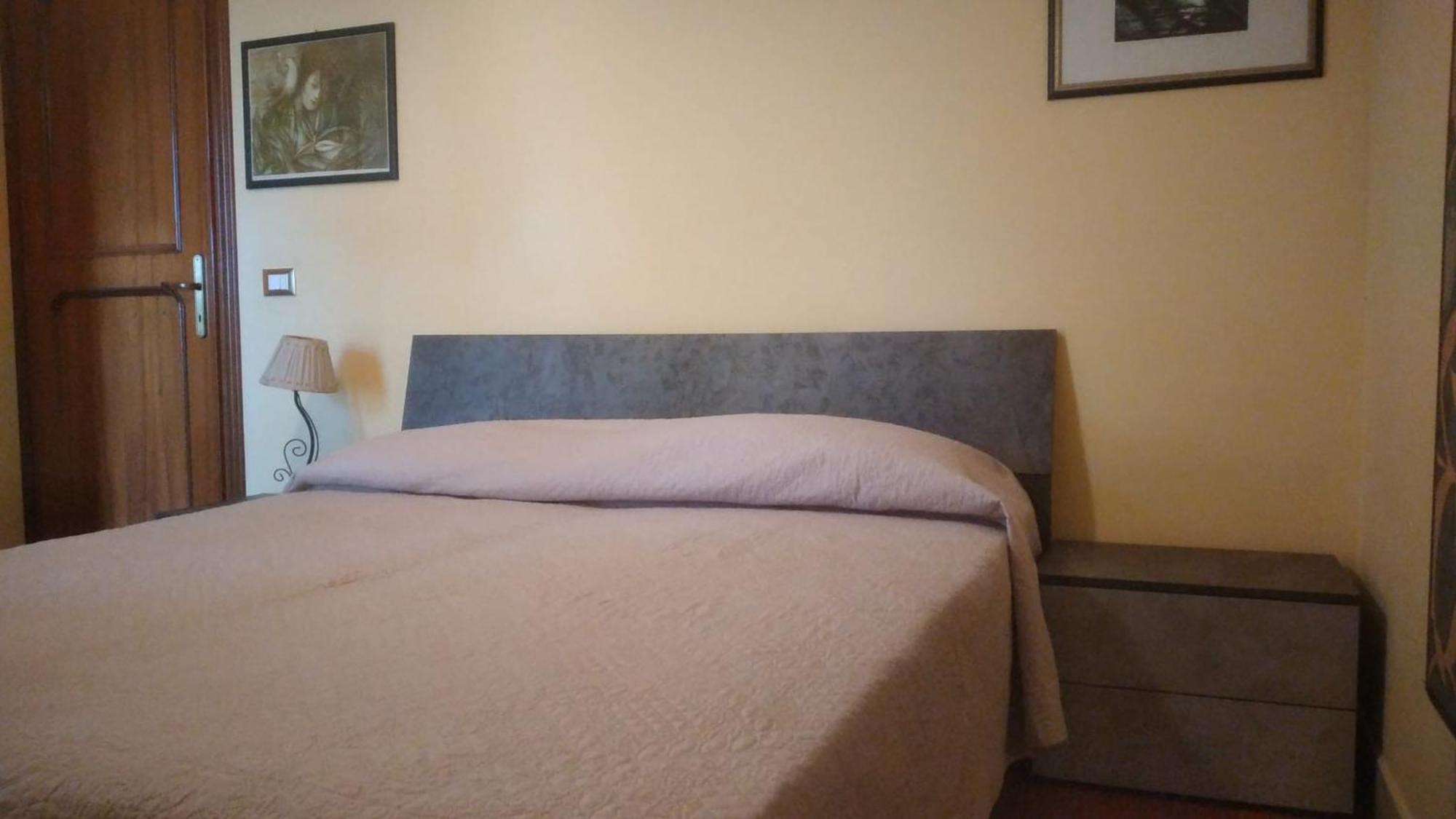 La Casa Degli Oleandri Hotel โรม ภายนอก รูปภาพ